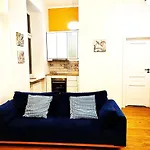 Historic Heart 1890 Charm On Kepna Port Praski Apartment