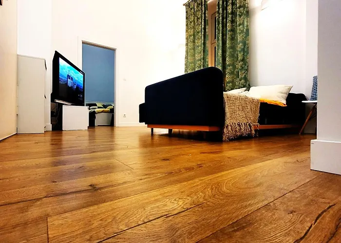 Historic Heart 1890 Charm On Kepna Port Praski